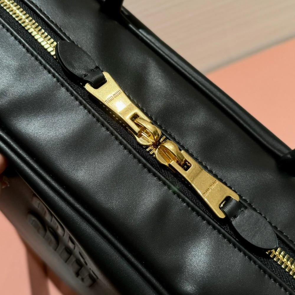 Miu Miu Beau Black ميو ميو باو اسود