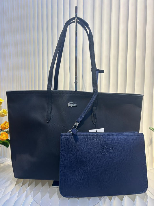 LACOSTE Anna Reversible Tote With Pouch Blue 46 cm حقيبة لاكوست آنا القابلة للعكس مع حقيبة صغيرة قابلة للفصل ازرق