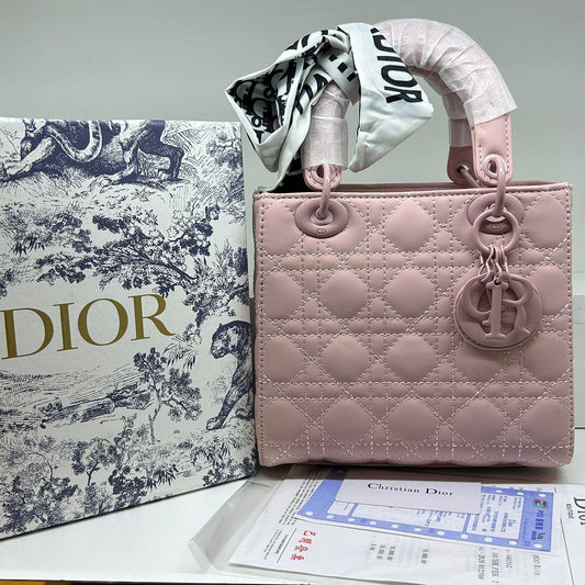 Dior Hand Bag BT Pink 25 cm حقيبة هاند باج ديور وردي