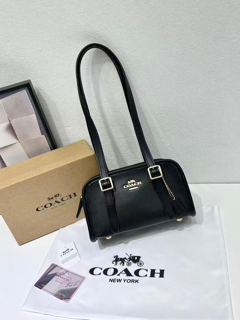 Coach Shoulder Bag in Black Signature Canvas 20 cm