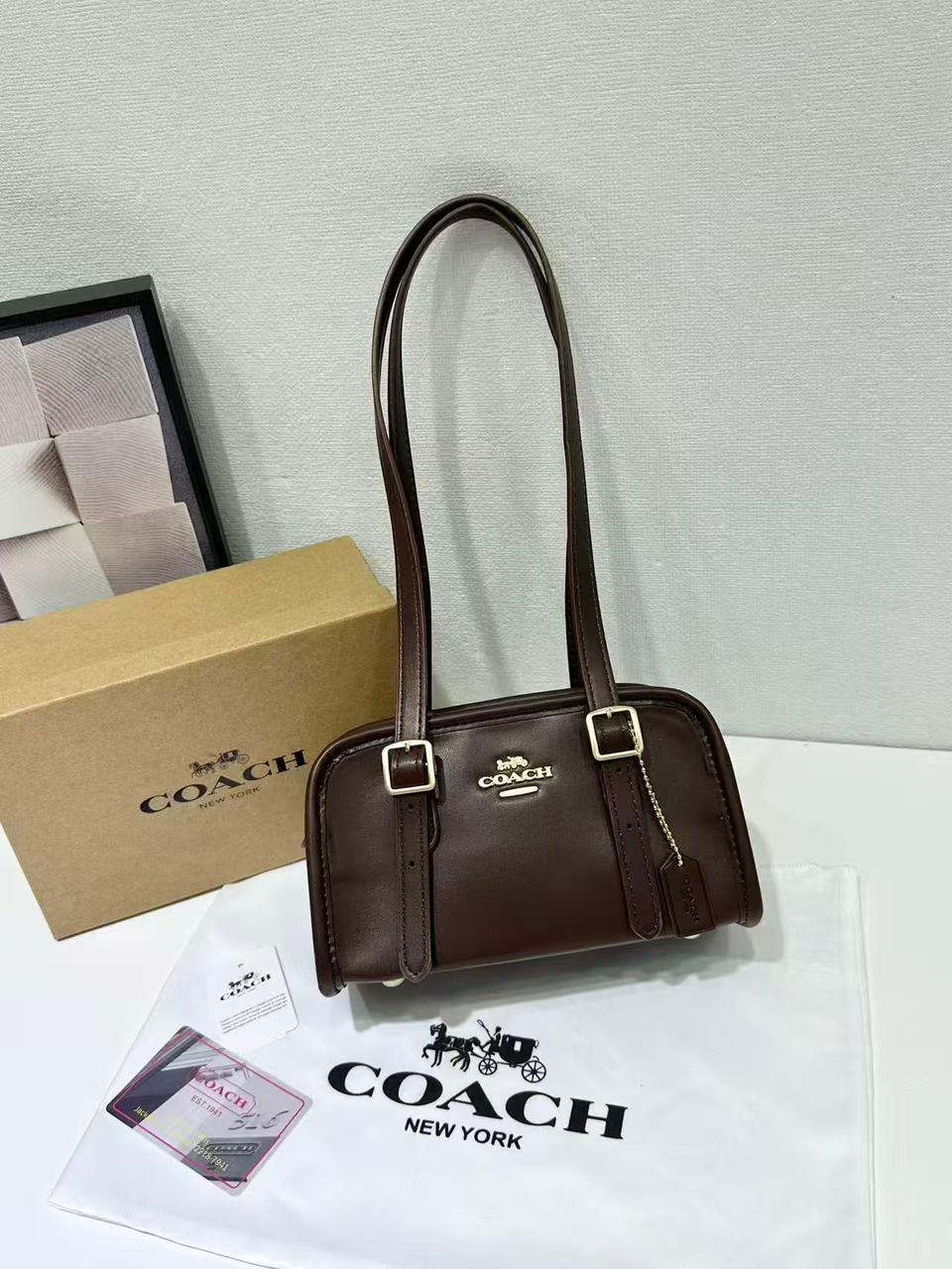 Coach Shoulder Bag in brown Signature Canvas 20 cm